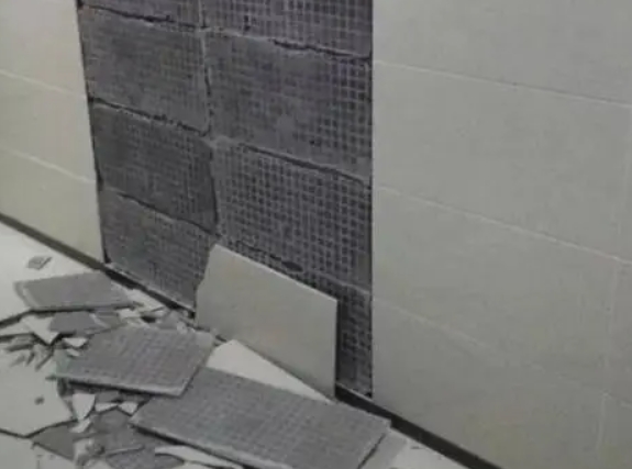 偃师瓷砖空鼓维修公司分享下偃师墙砖松动维修的知识